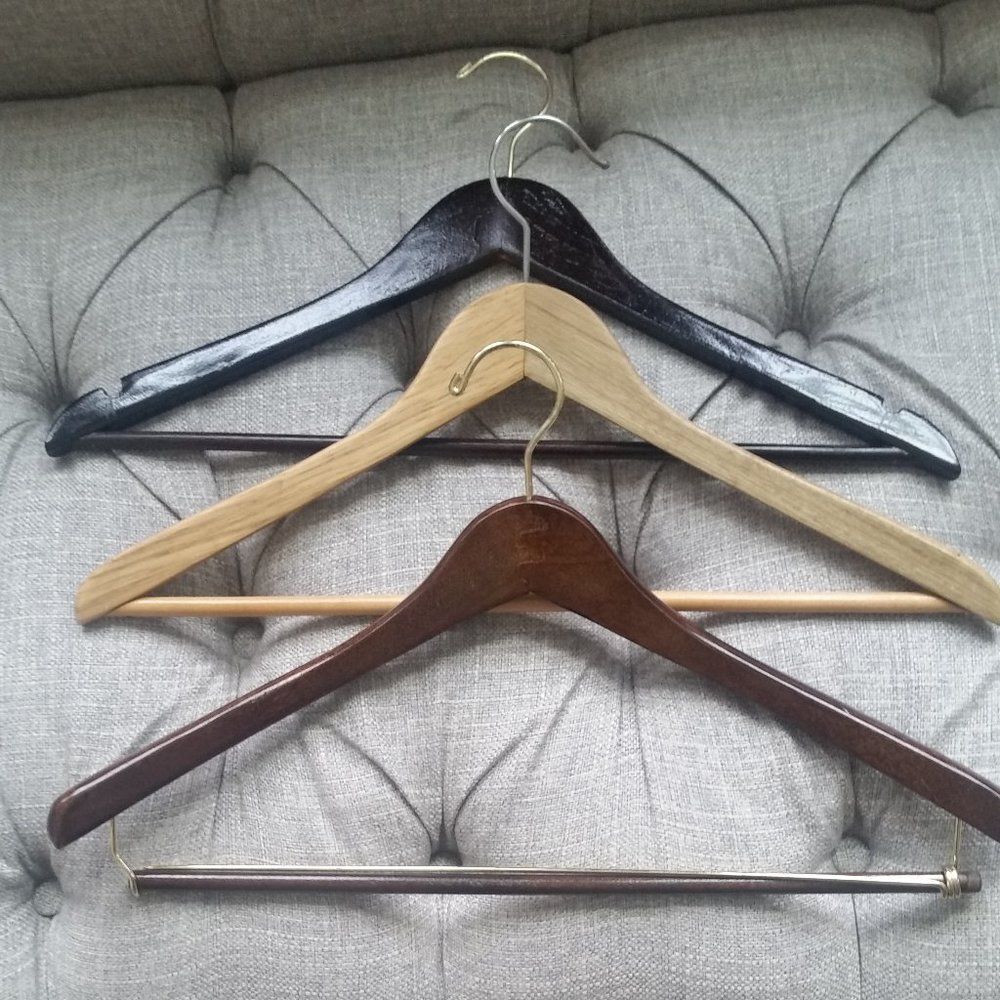Set of 3 wood hangers